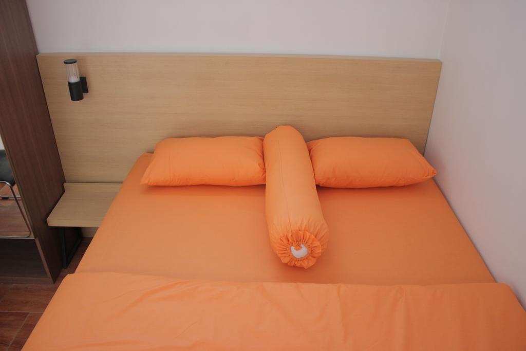 Griya Rintaka Hotel ยอกยาการ์ตา ภายนอก รูปภาพ